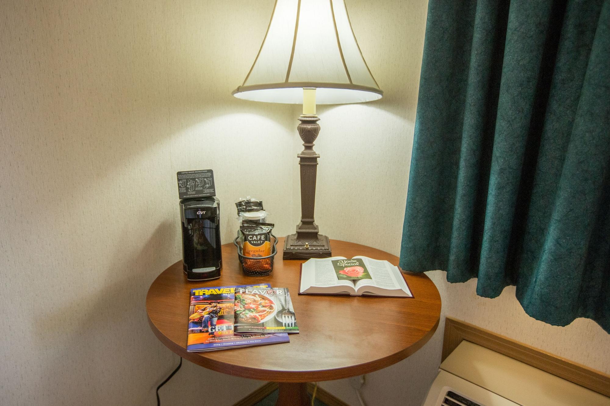 Green Gables Inn Бренсон Екстер'єр фото